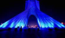 برج آزادی و پل طبیعت آبی شد