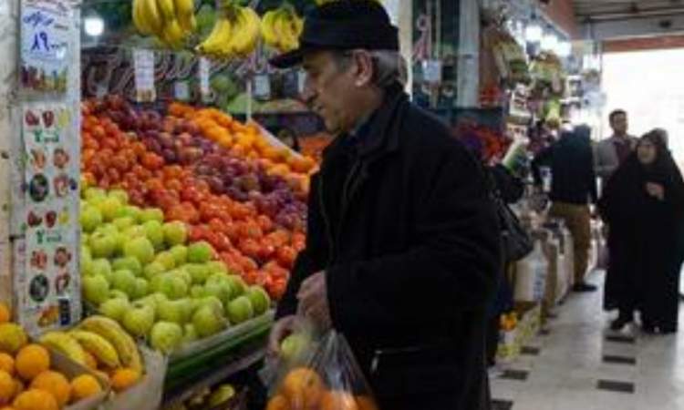 امکان خرید بیشتر شهروندان با کالا برگ به دلیل اختلاف قیمت میادین و بازار‌های میوه و تره‌بار