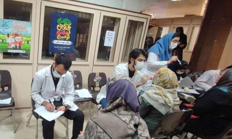 بیش از ۳۰۰ سالمند در منطقه ۱۹ تحت غربالگری رایگان دندان‌پزشکی قرار گرفتند