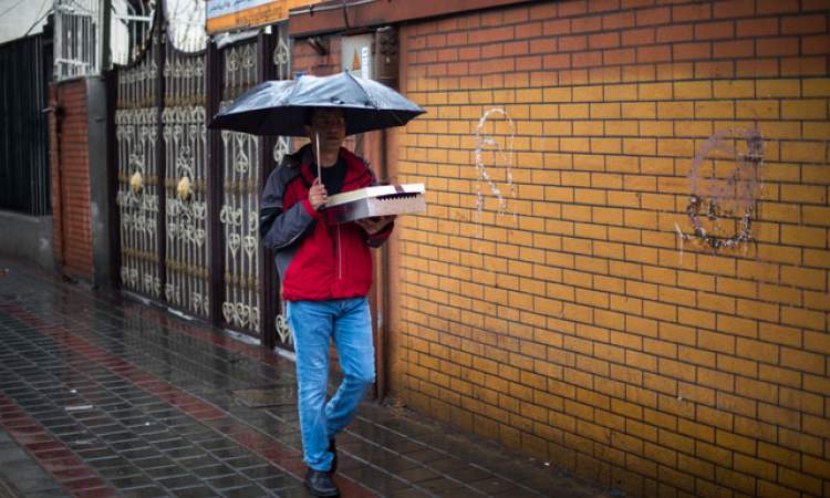 هوای بارانی تهران در شرایط نارنجی